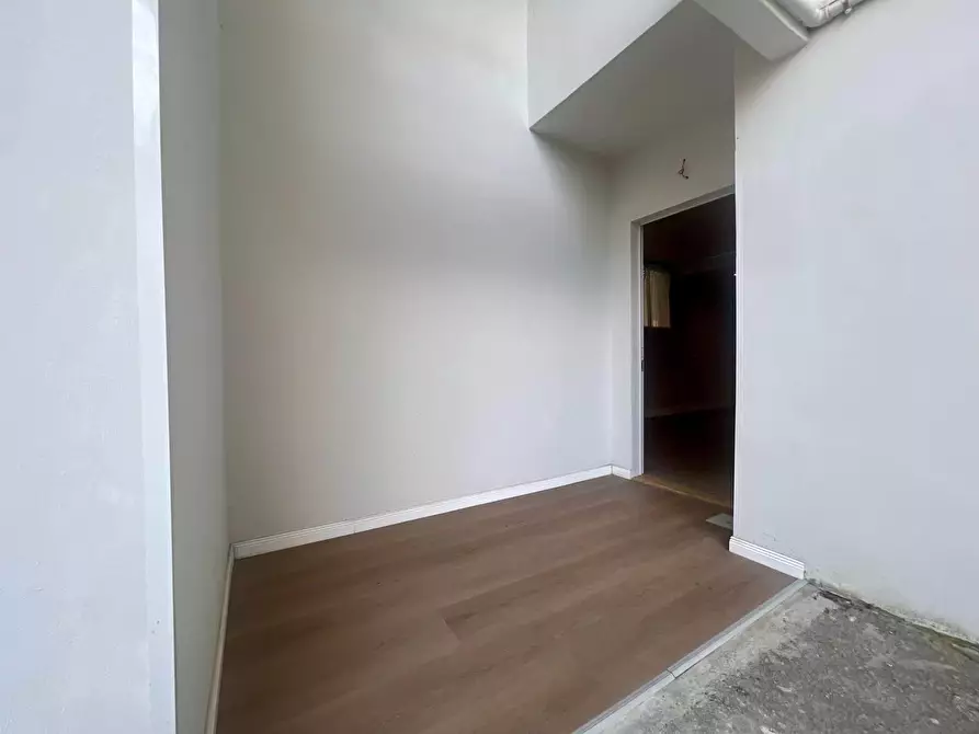 Immagine 4 di Appartamento in vendita  a Pisa