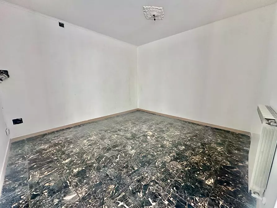 Immagine 19 di Appartamento in vendita  a Carrara