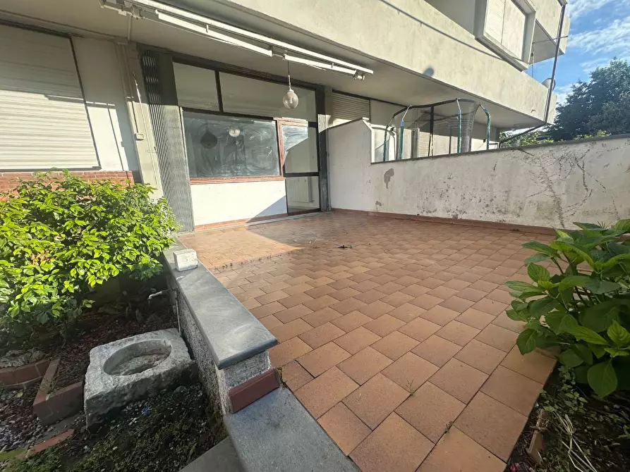 Immagine 11 di Appartamento in vendita  a Carrara