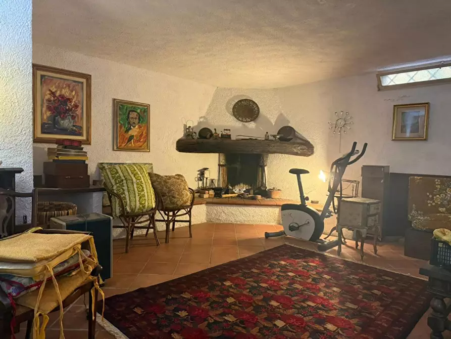 Immagine 19 di Villa in vendita  a Viareggio