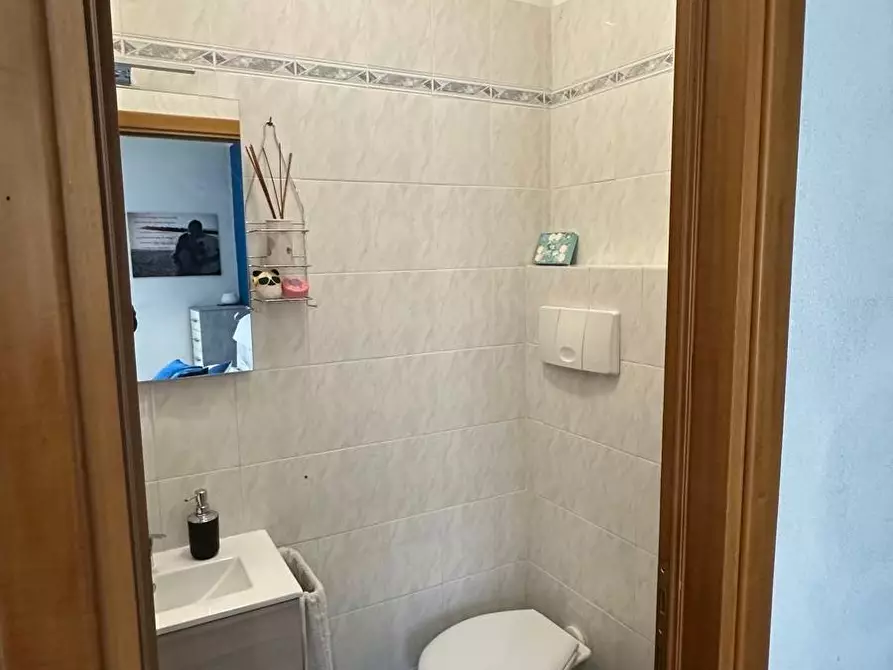 Immagine 10 di Appartamento in vendita  a Capraia E Limite