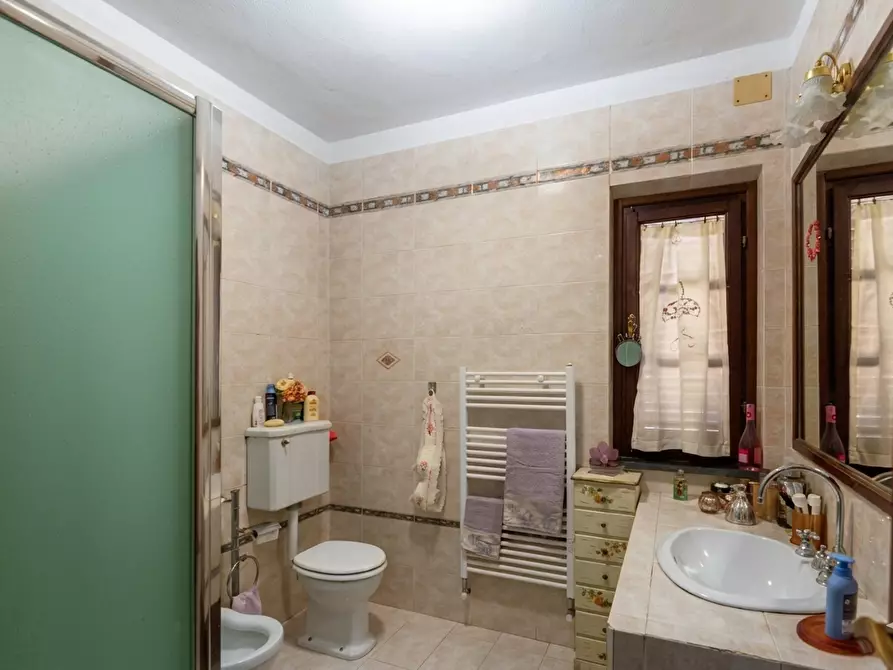Immagine 7 di Casa colonica in vendita  a Fauglia