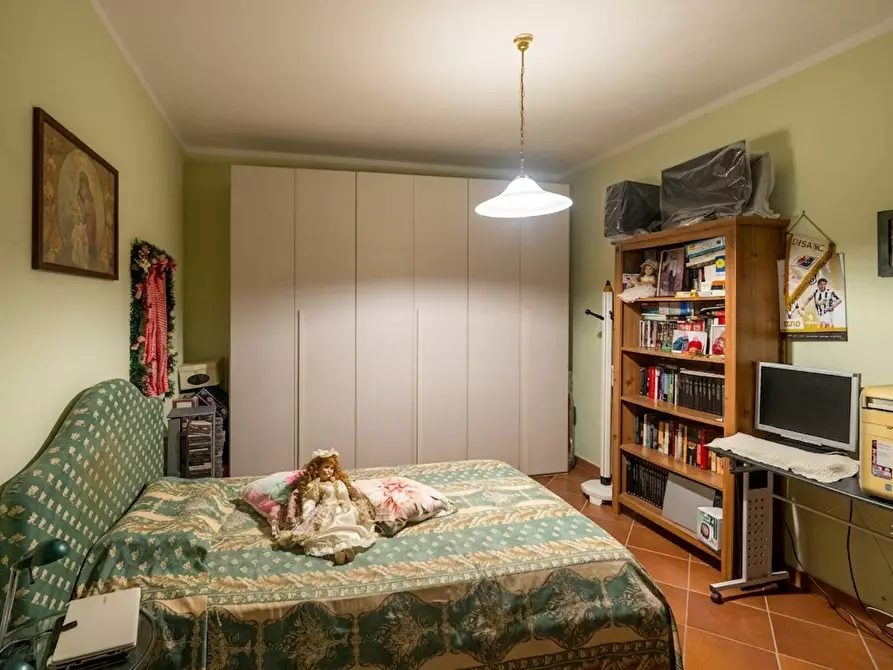 Immagine 8 di Casa colonica in vendita  a Fauglia