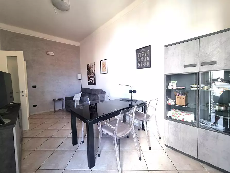 Immagine 4 di Appartamento in vendita  a Viareggio