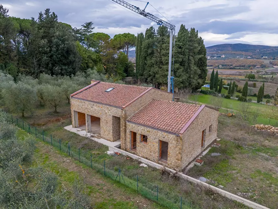 Immagine 10 di Casa indipendente in vendita  a Monteriggioni
