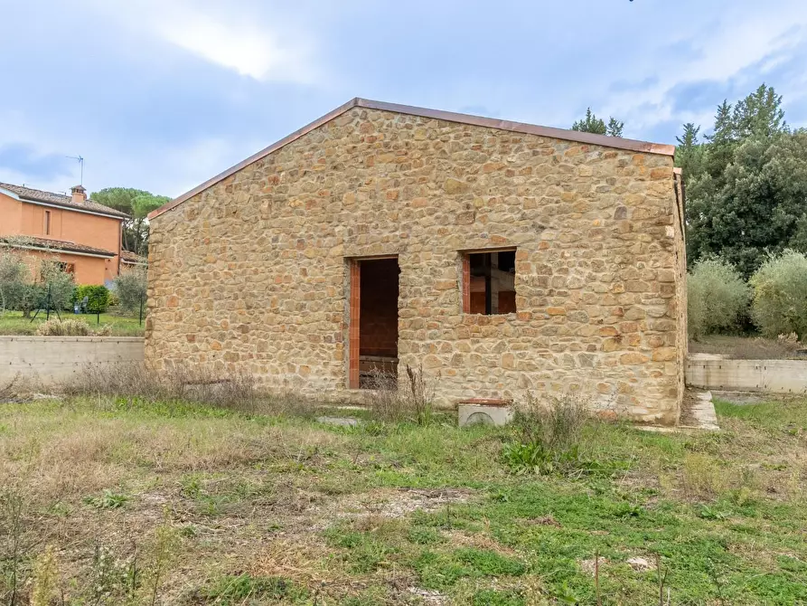 Immagine 11 di Casa indipendente in vendita  a Monteriggioni
