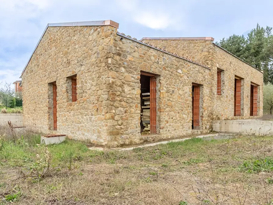 Immagine 12 di Casa indipendente in vendita  a Monteriggioni