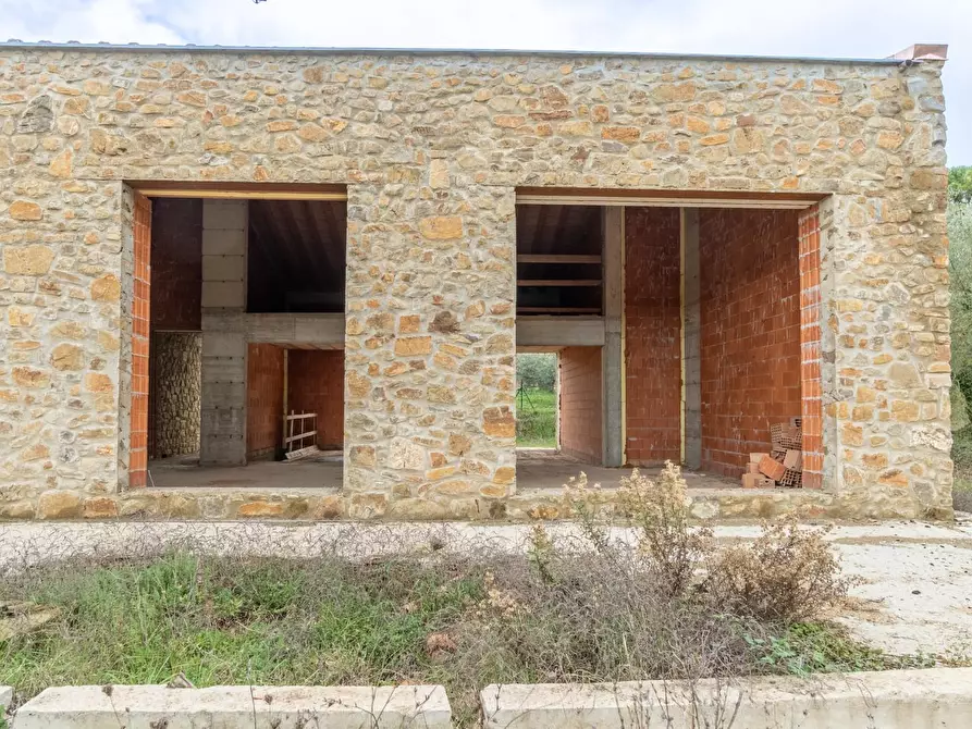 Immagine 15 di Casa indipendente in vendita  a Monteriggioni
