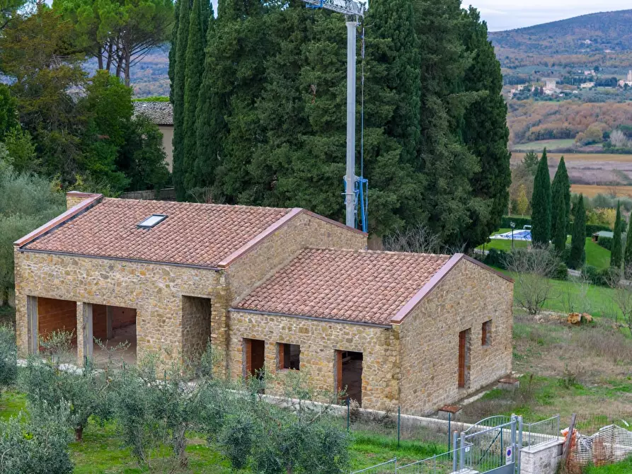 Immagine 2 di Casa indipendente in vendita  a Monteriggioni