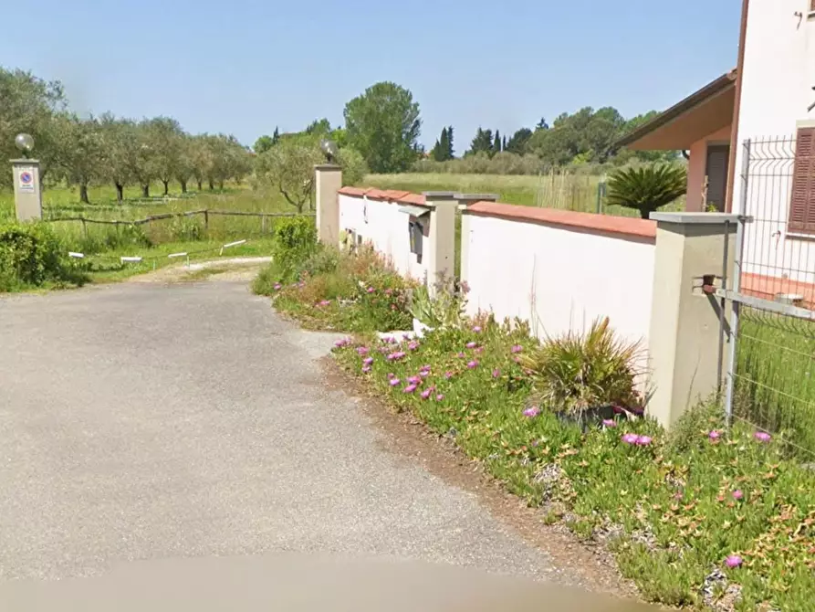 Immagine 2 di Villa in vendita  a San Giuliano Terme