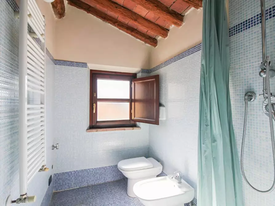 Immagine 21 di Appartamento in vendita  a Cascina
