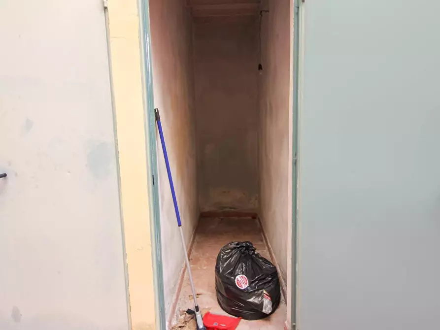 Immagine 29 di Appartamento in vendita  a Cascina