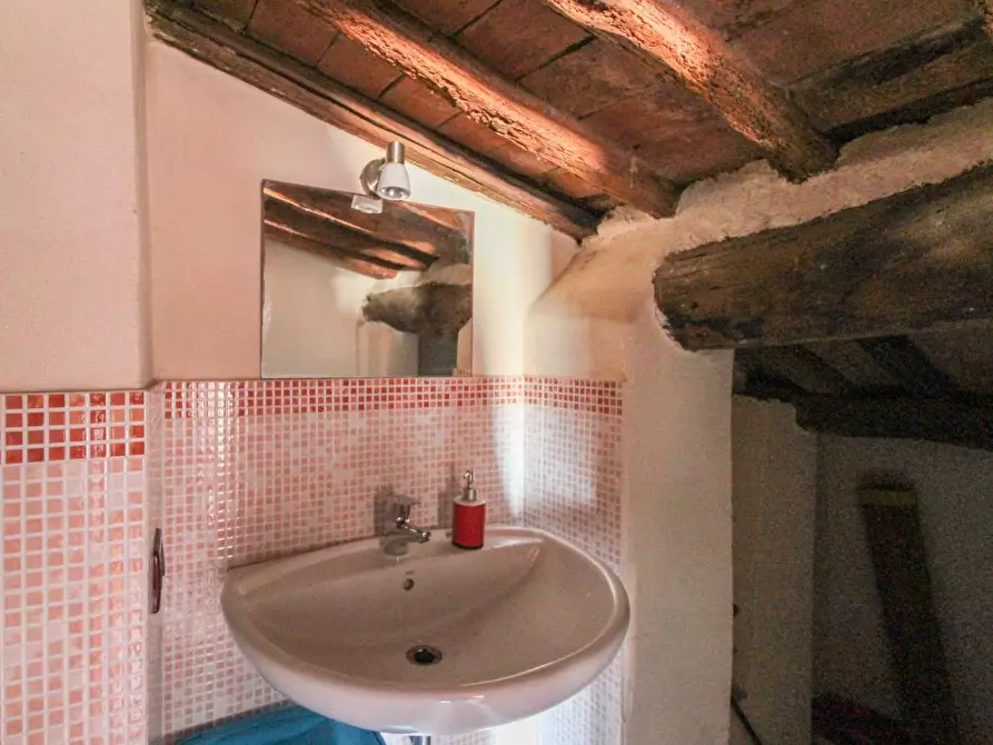 Immagine 25 di Appartamento in vendita  a Cascina
