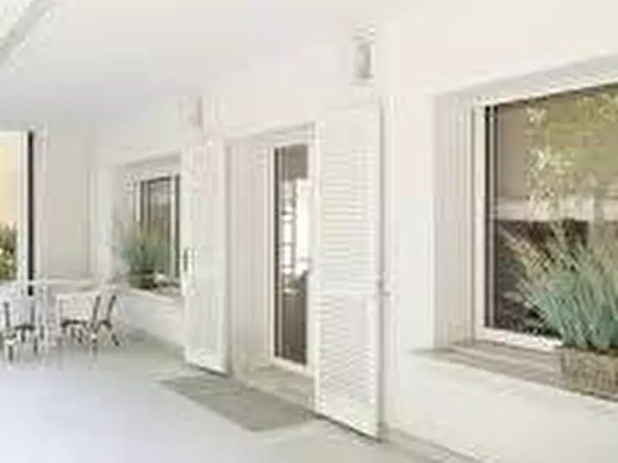Immagine 1 di Casa bifamiliare in vendita  a Pisa