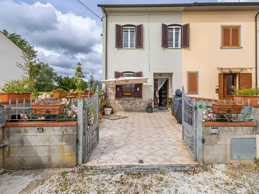 Immagine 1 di Terratetto in vendita  a Cascina