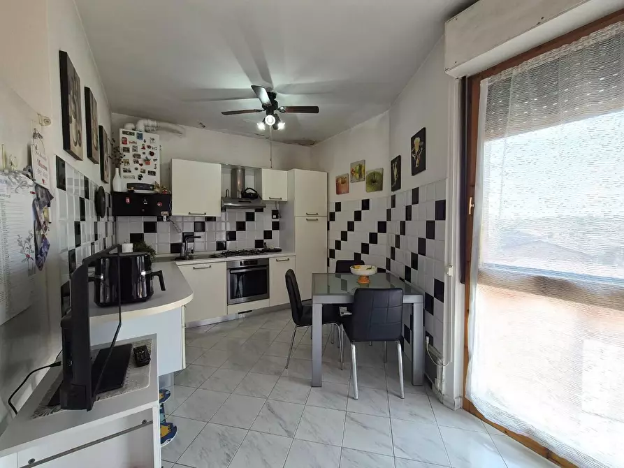 Immagine 3 di Appartamento in vendita  a Cascina