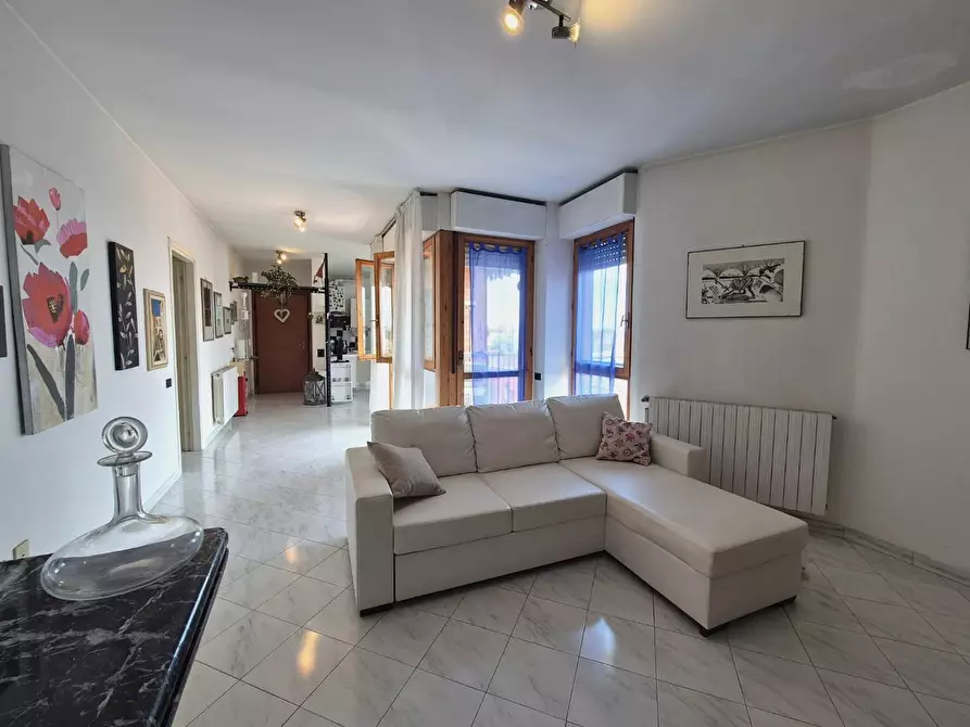 Immagine 1 di Appartamento in vendita  a Cascina