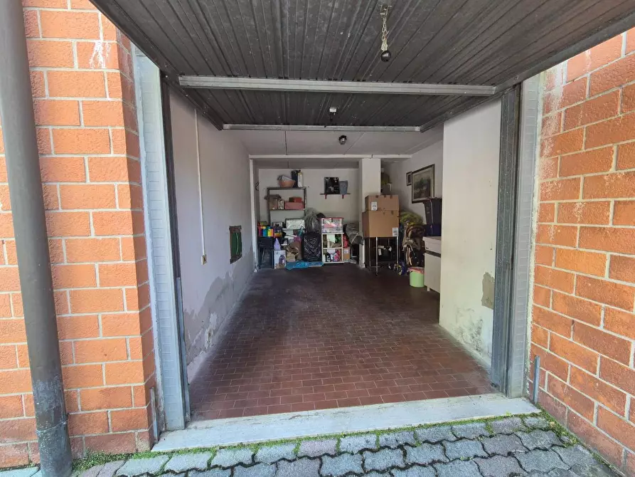 Immagine 28 di Appartamento in vendita  a Cascina