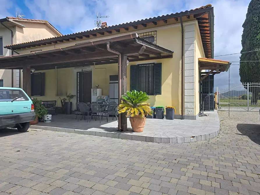 Immagine 37 di Casa bifamiliare in vendita  a San Giuliano Terme