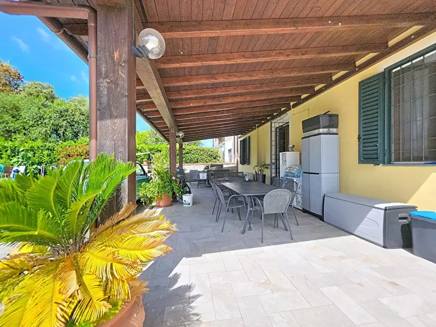 Immagine 54 di Casa bifamiliare in vendita  a San Giuliano Terme