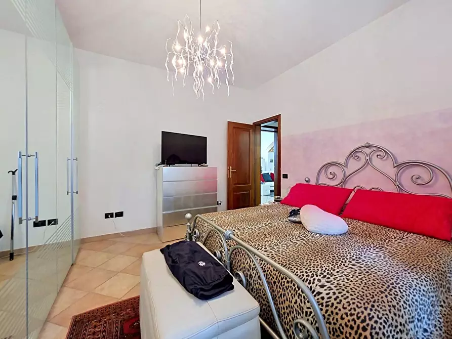 Immagine 17 di Casa bifamiliare in vendita  a San Giuliano Terme