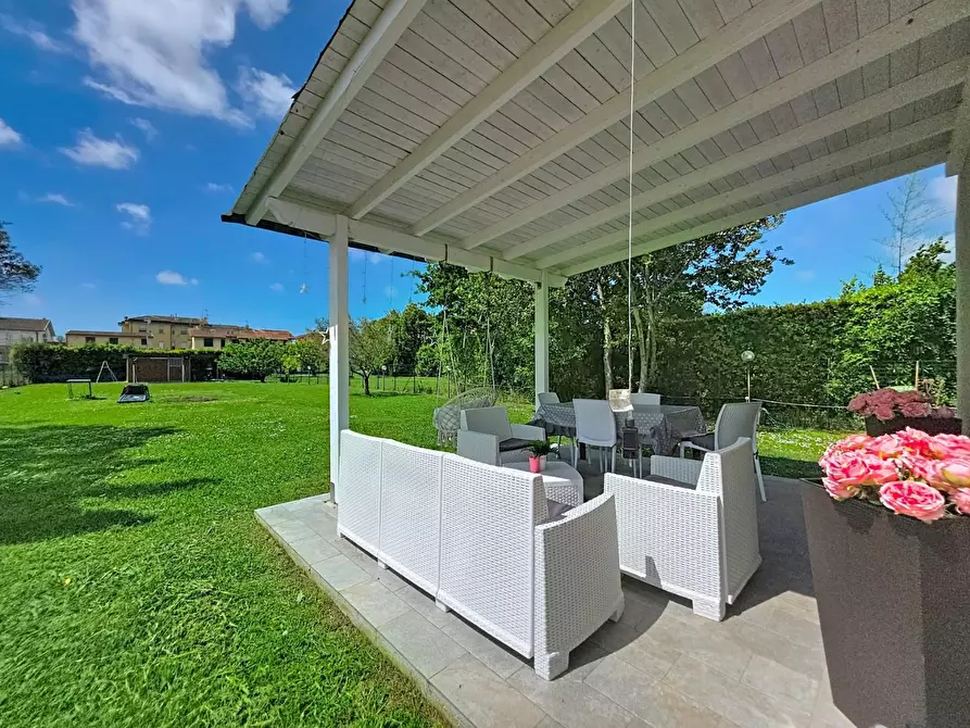 Immagine 5 di Casa bifamiliare in vendita  a San Giuliano Terme