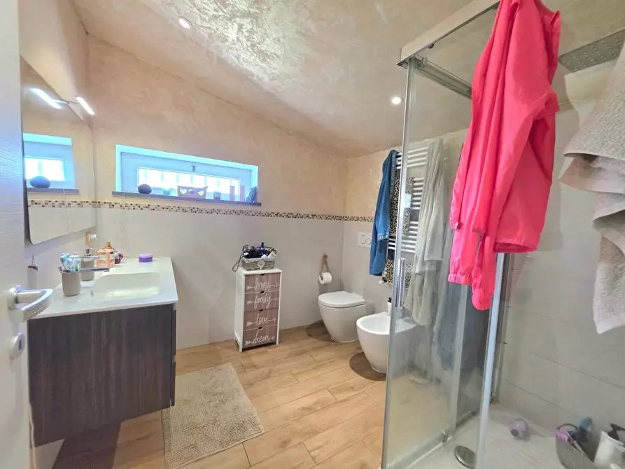 Immagine 10 di Casa bifamiliare in vendita  a San Giuliano Terme