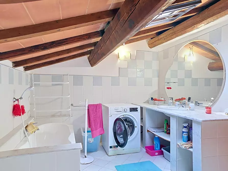 Immagine 29 di Casa bifamiliare in vendita  a San Giuliano Terme