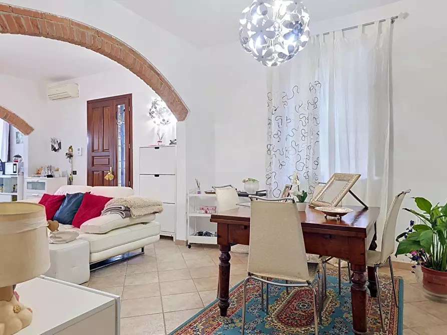 Immagine 35 di Casa bifamiliare in vendita  a San Giuliano Terme
