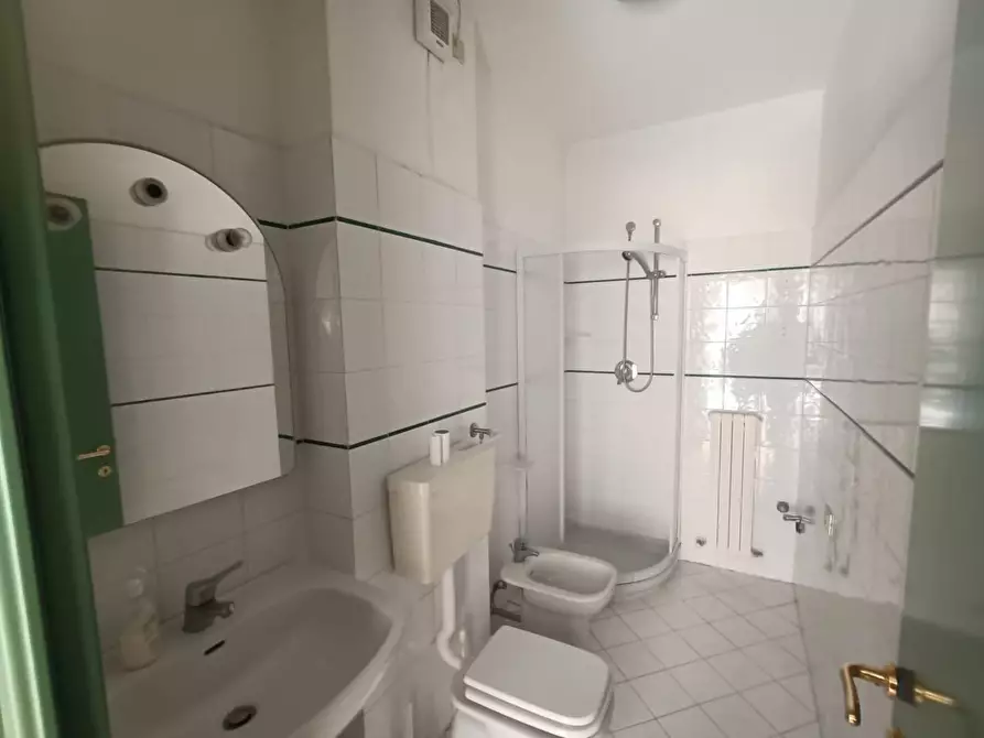 Immagine 12 di Appartamento in vendita  a Chiavari