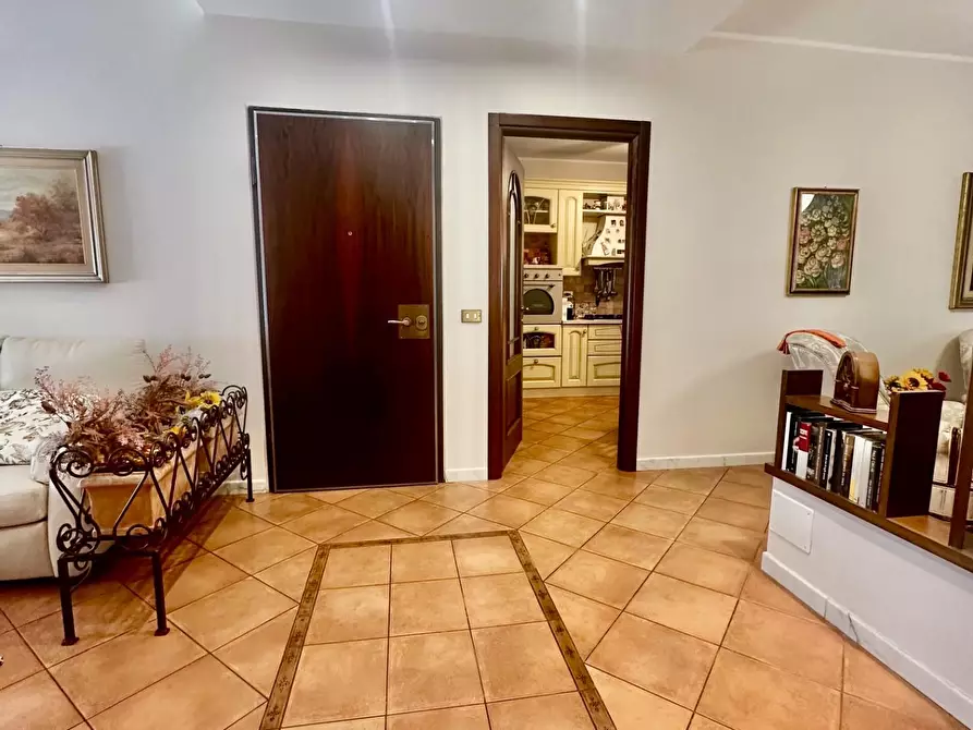 Immagine 15 di Appartamento in vendita  a Carrara