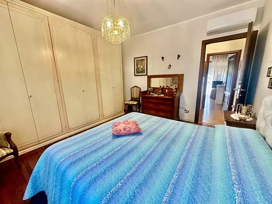 Immagine 20 di Appartamento in vendita  a Carrara