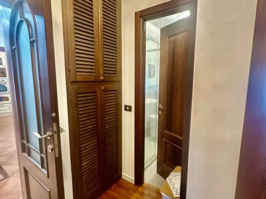 Immagine 25 di Appartamento in vendita  a Carrara