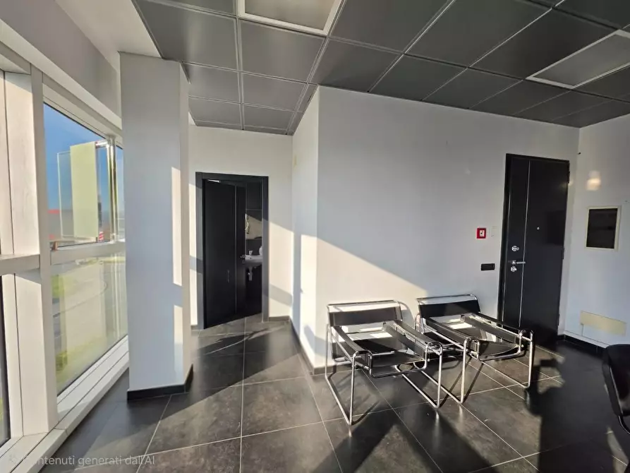 Immagine 4 di Ufficio in vendita  a Pisa