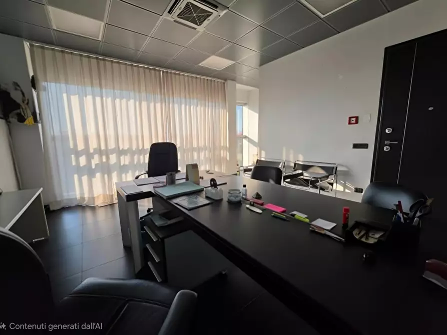 Immagine 2 di Ufficio in vendita  a Pisa
