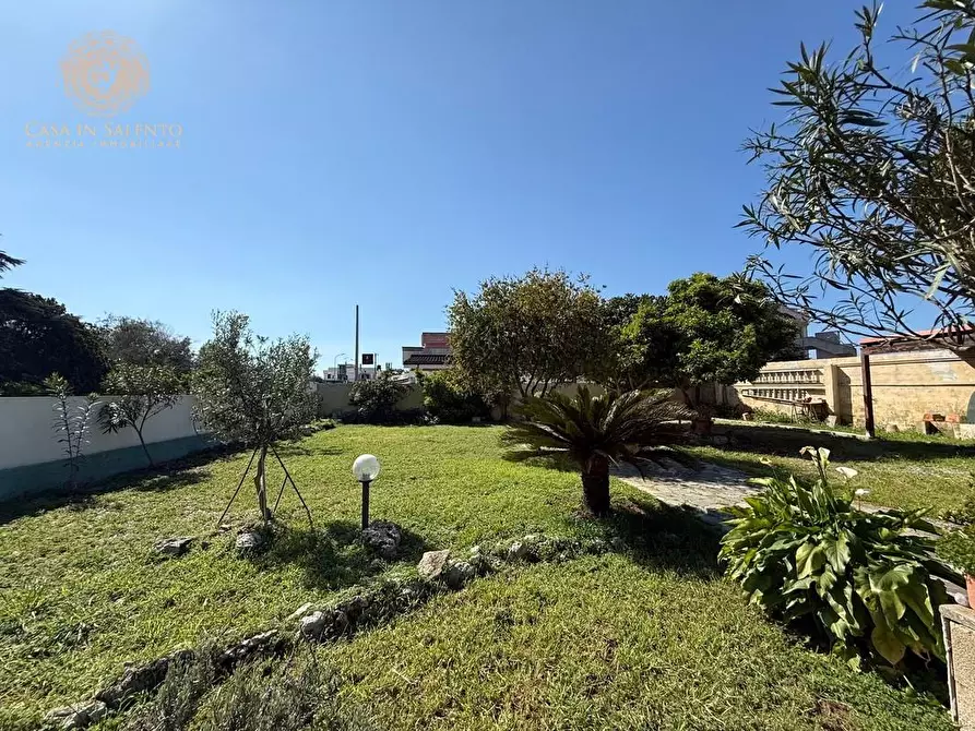 Immagine 11 di Terreno residenziale in vendita  a Gagliano Del Capo