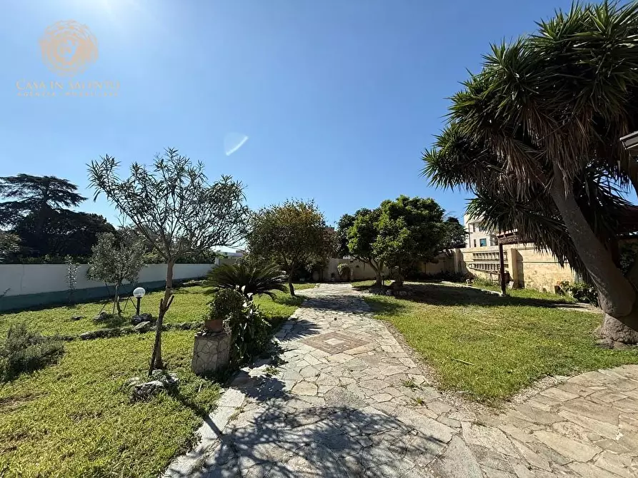Immagine 1 di Terreno residenziale in vendita  a Gagliano Del Capo