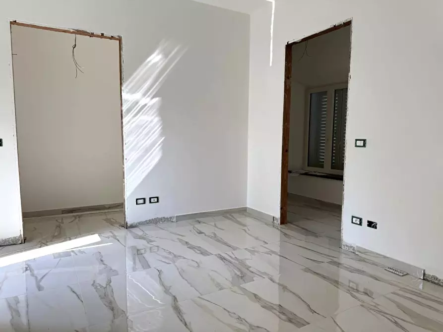 Immagine 7 di Villetta a schiera in vendita  a Lucca