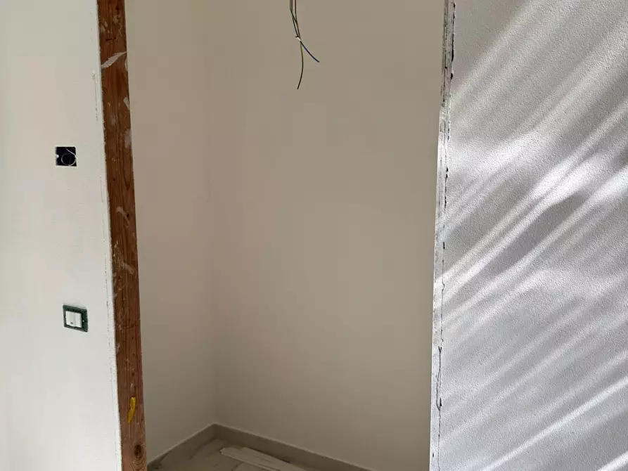 Immagine 19 di Villetta a schiera in vendita  a Lucca