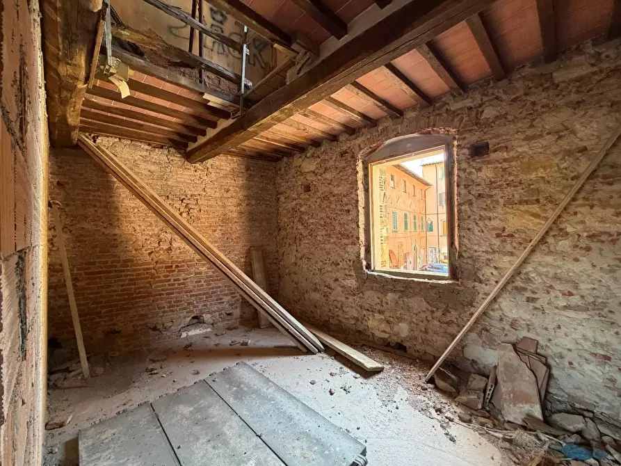 Immagine 16 di Appartamento in vendita  a Bientina