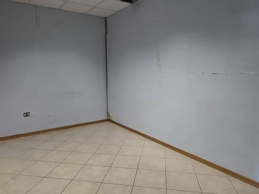 Immagine 3 di Ufficio in vendita  a Santa Croce Sull'arno