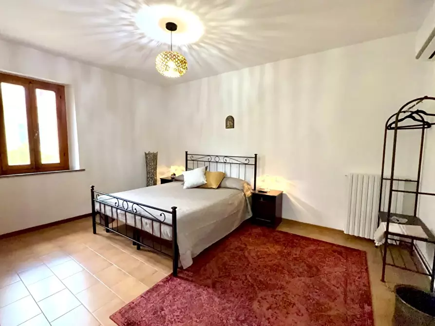 Immagine 20 di Appartamento in vendita  a Chianni