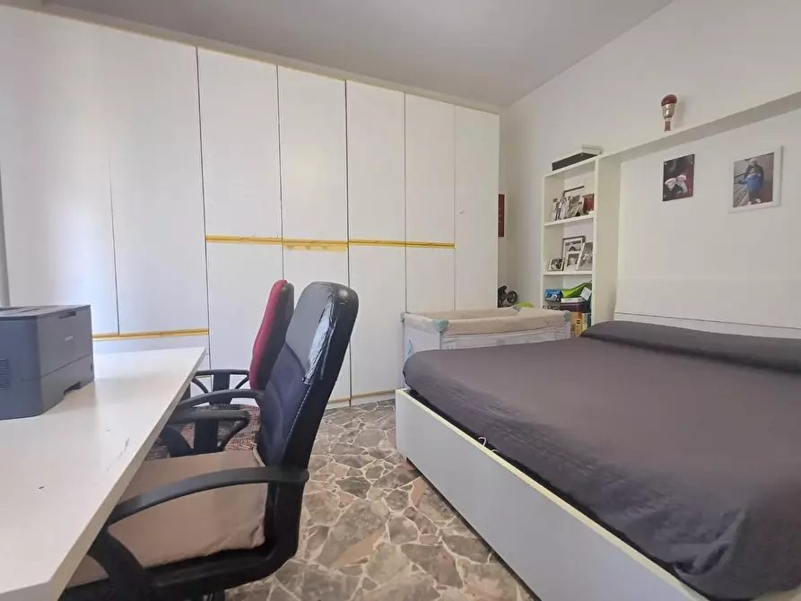 Immagine 34 di Appartamento in vendita  a Siena