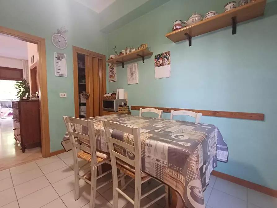 Immagine 16 di Appartamento in vendita  a Siena