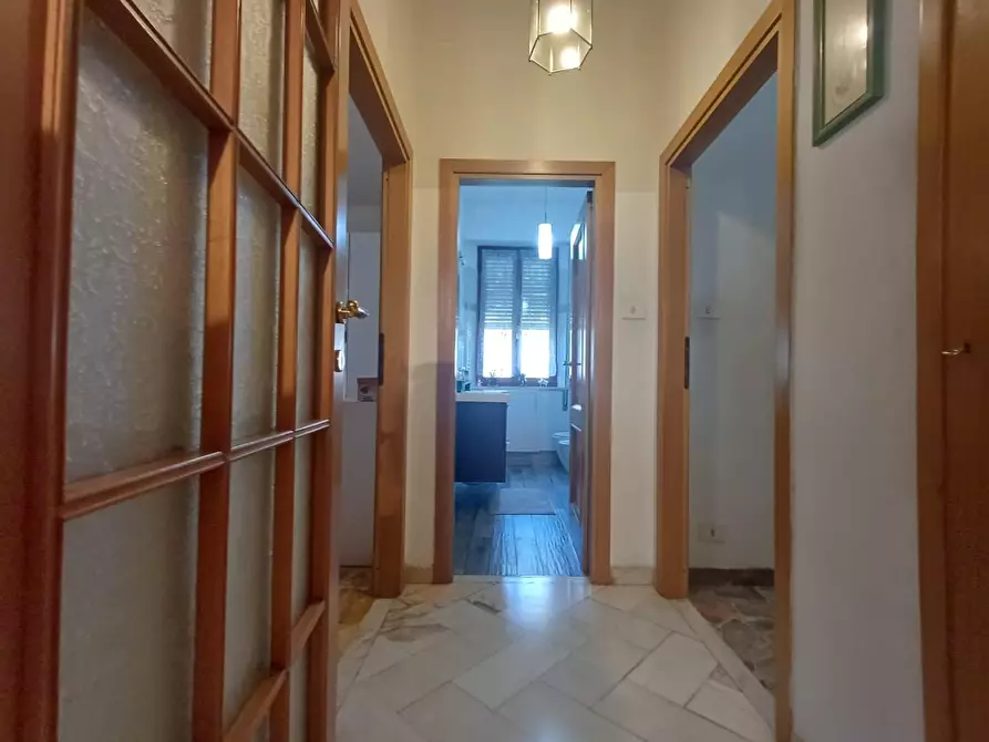 Immagine 20 di Appartamento in vendita  a Siena