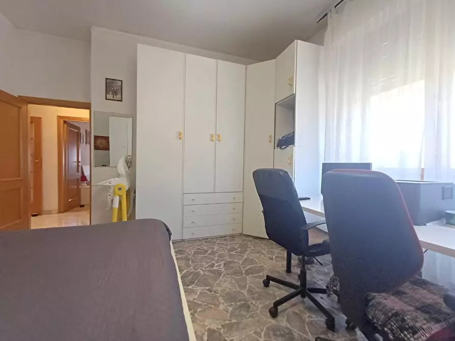 Immagine 33 di Appartamento in vendita  a Siena