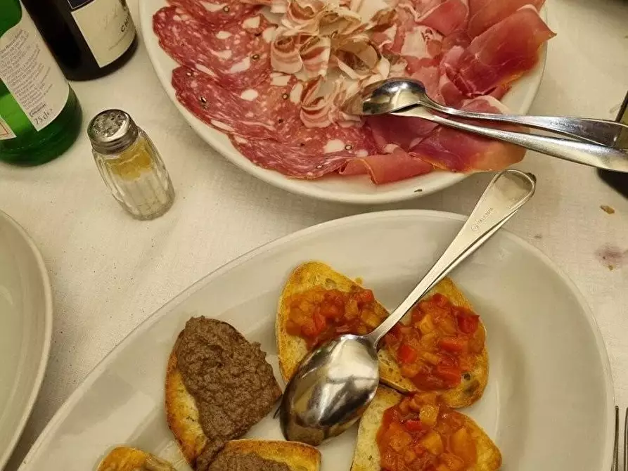Immagine 7 di Bar / Ristorante in vendita  a Vecchiano