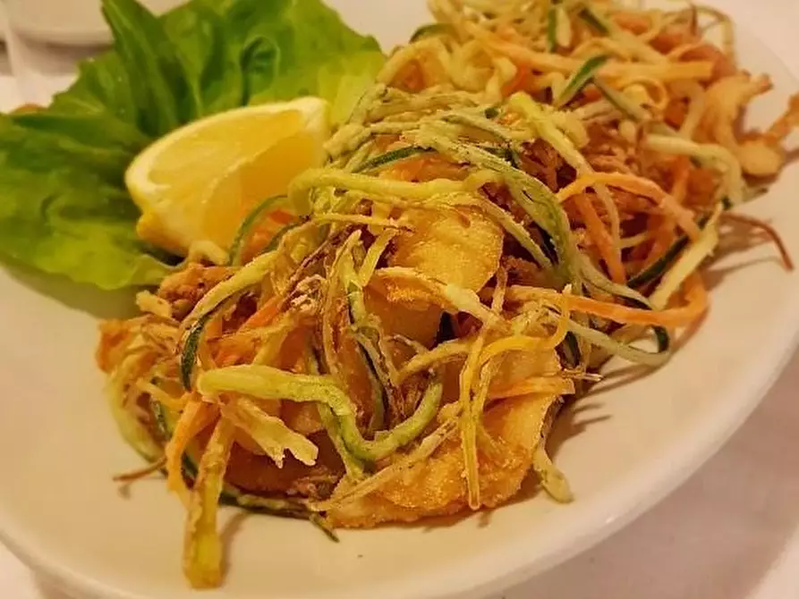 Immagine 4 di Bar / Ristorante in vendita  a Vecchiano