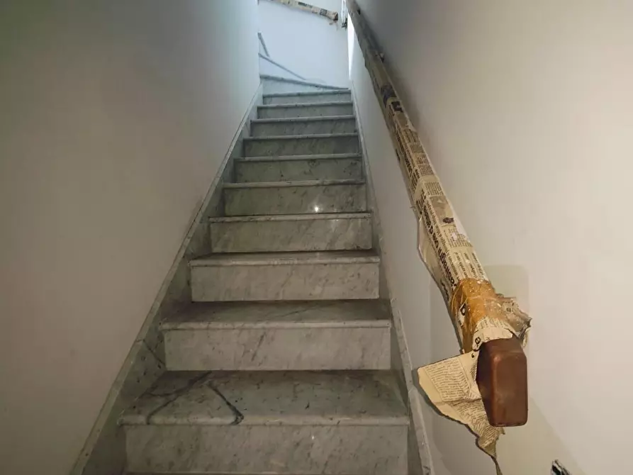 Immagine 30 di Casa bifamiliare in vendita  a Castelnuovo Magra