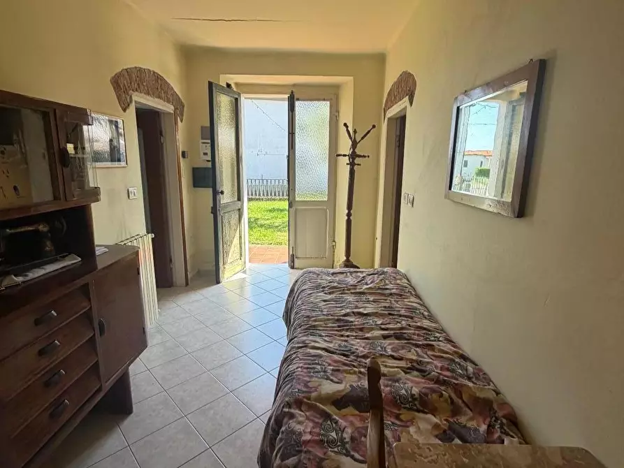 Immagine 11 di Casa bifamiliare in vendita  a Castelnuovo Magra